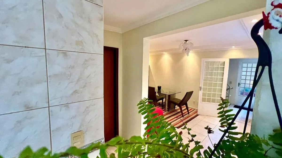 Quarto Em Casa Compartilhada 5 Min Da Esplanada Brasília 0*,  Brazílie